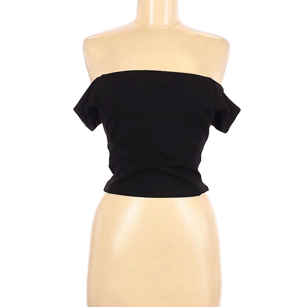 lulu’s sleeveless top
